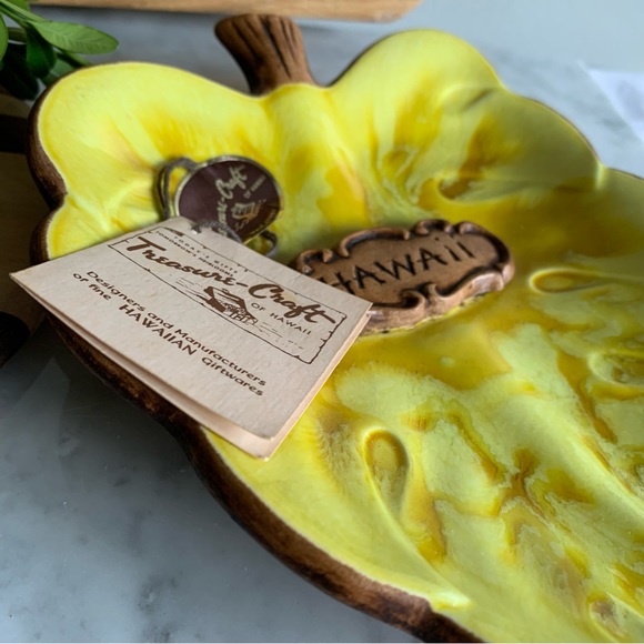 COPY - Vintage Treasure Craft Hawaii Plate/Ashtray - Picture 14 of 14